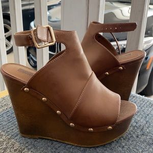 Forever 21 wedges